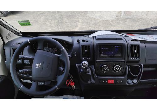 Low Profile Motorhome RAPIDO 696F Modelo 2023 en Sale Occasion