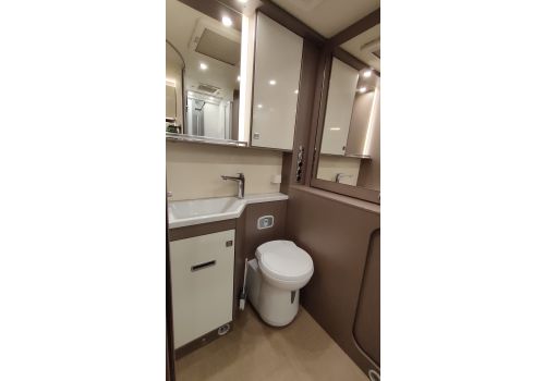 Low Profile Motorhome BURSTNER BT 6802 en Sale Occasion