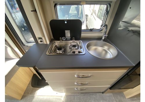Low Profile Motorhome ITINEO PJ700 Modelo 2023 en Sale Occasion