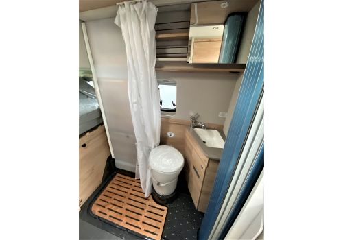 Camper Van DETHLEFFS Globetrail 590 C Modelo 2023 en Sale Occasion