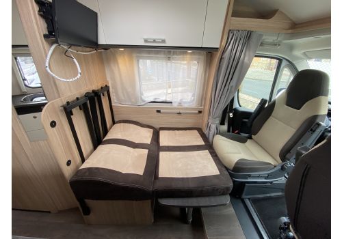 Low Profile Motorhome SUNLIGHT V66 en Sale Occasion