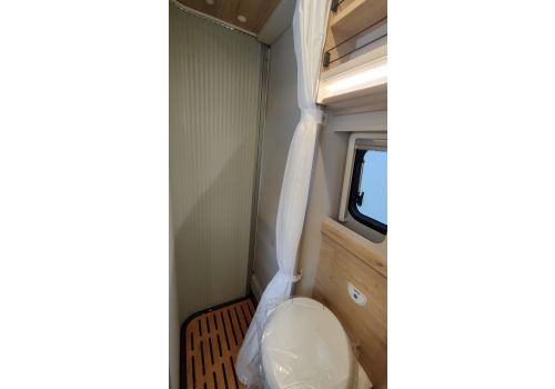 Camper Van DETHLEFFS Globetrail 590 C Modelo 2023 en Sale Occasion