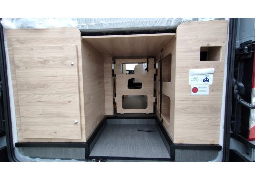 Camper Van DETHLEFFS Globetrail 590 C Modelo 2023 en Sale Occasion