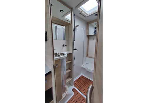 Low Profile Motorhome RAPIDO C56 Modelo 2023 en Sale Occasion