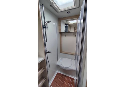 Low Profile Motorhome RAPIDO C56 Modelo 2023 en Sale Occasion