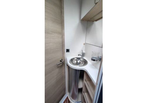 Low Profile Motorhome RAPIDO C56 Modelo 2023 en Sale Occasion