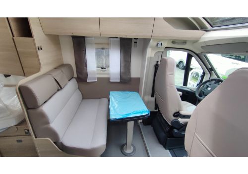 Low Profile Motorhome RAPIDO C56 Modelo 2023 en Sale Occasion