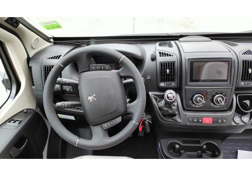 Low Profile Motorhome RAPIDO C56 Modelo 2023 en Sale Occasion