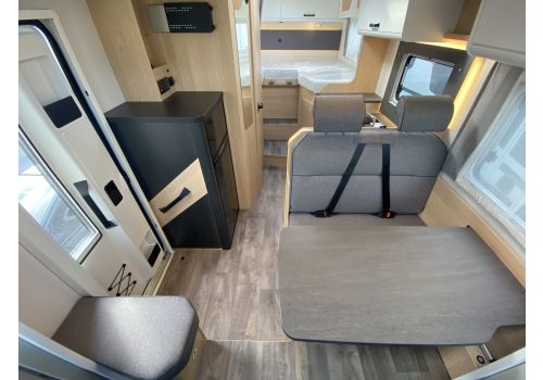 Low Profile Motorhome SUNLIGHT T67S en Catalog