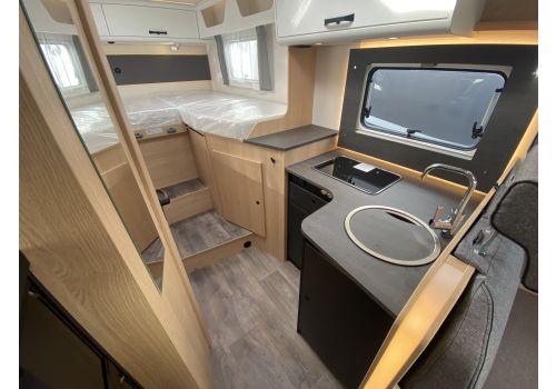 Low Profile Motorhome SUNLIGHT T67S en Catalog
