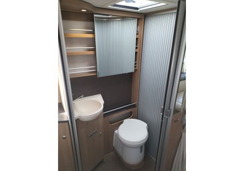 Integral Motorhome HYMER B 575 en Sale Occasion