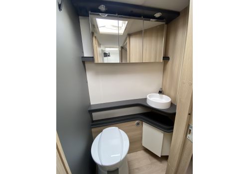 Integral Motorhome ITINEO MC740 Spirit Edition Modelo 2024 en Sale Occasion