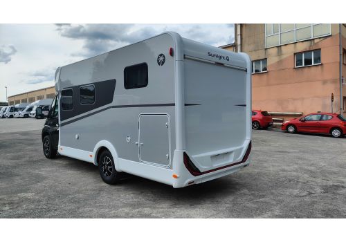 Low Profile Motorhome SUNLIGHT T67S Adventure Edition en Sale Occasion