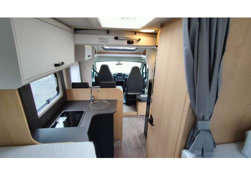 Low Profile Motorhome SUNLIGHT T67S Adventure Edition en Sale Occasion