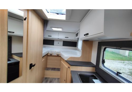 Low Profile Motorhome SUNLIGHT T67S Adventure Edition en Sale Occasion