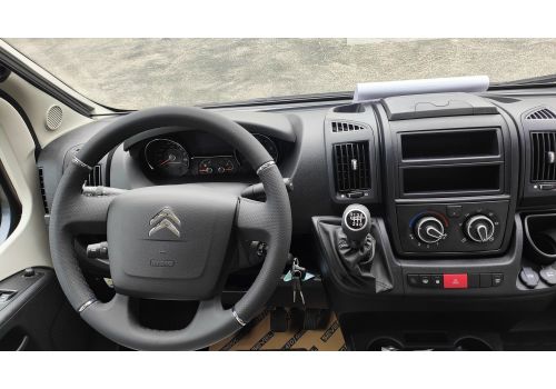 Low Profile Motorhome SUNLIGHT T67S Adventure Edition en Sale Occasion
