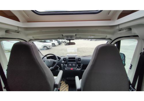 Low Profile Motorhome SUNLIGHT T67S Adventure Edition en Sale Occasion