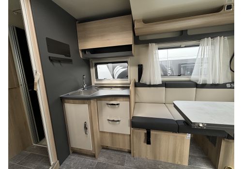 Low Profile Motorhome ITINEO PC640 Modelo 2024 en Sale Occasion