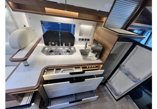Integral Motorhome RAPIDO 854F Modelo 2024 en Sale Occasion