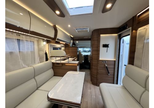 Integral Motorhome RAPIDO 854F Modelo 2024 en Sale Occasion