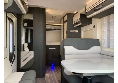 Low Profile Motorhome ROLLER TEAM Kronos 295 TL en Sale Occasion