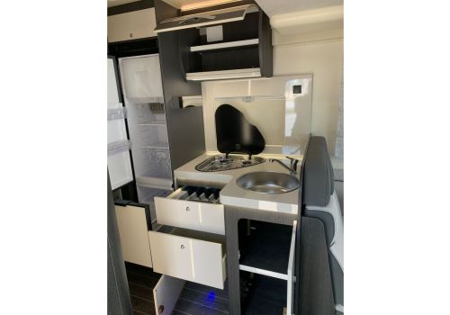 Low Profile Motorhome ROLLER TEAM Kronos 295 TL en Sale Occasion