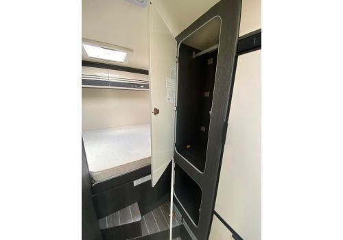 Low Profile Motorhome ROLLER TEAM Kronos 295 TL en Sale Occasion