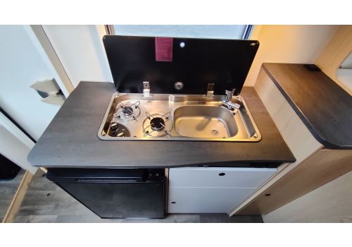 Low Profile Motorhome SUNLIGHT V66 en Sale Occasion