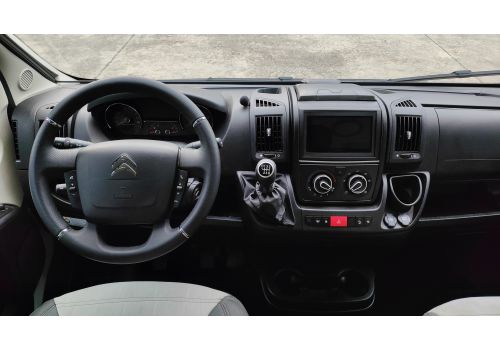 Low Profile Motorhome SUNLIGHT V66 en Sale Occasion