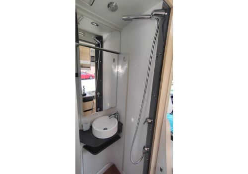 Camper Van DREAMER D51 en Sale Occasion