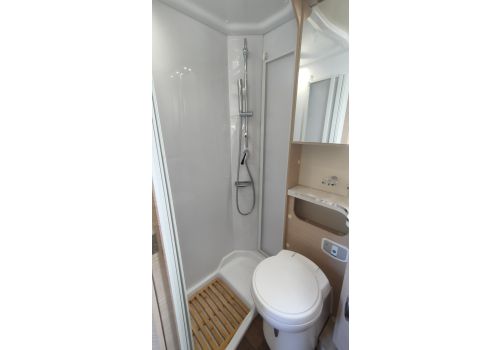 Integral Motorhome MC LOUIS Nevis 22 Gold en Sale Occasion