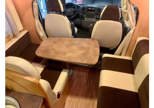 Low Profile Motorhome PILOTE P 670 en Sale Occasion