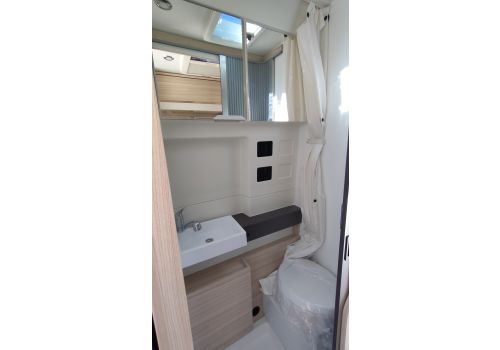 Camper Van DREAMER Camper Five en Sale Occasion