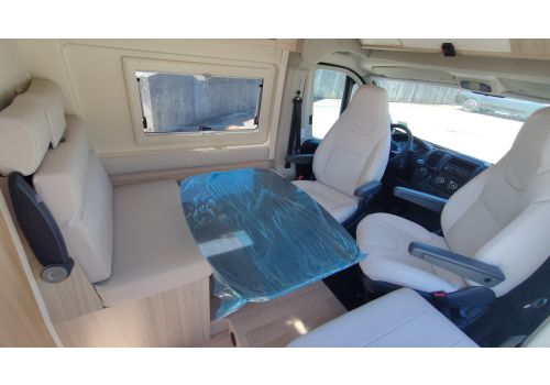 Camper Van DREAMER Camper Five en Sale Occasion