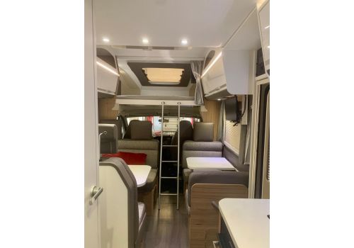 Capuchina Motorhome ADRIA Coral XL A 670 DK en Sale Occasion
