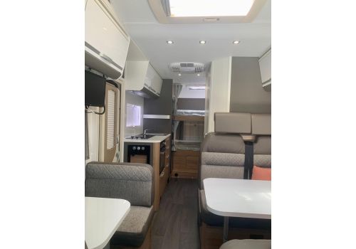 Capuchina Motorhome ADRIA Coral XL A 670 DK en Sale Occasion