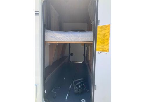 Capuchina Motorhome ADRIA Coral XL A 670 DK en Sale Occasion