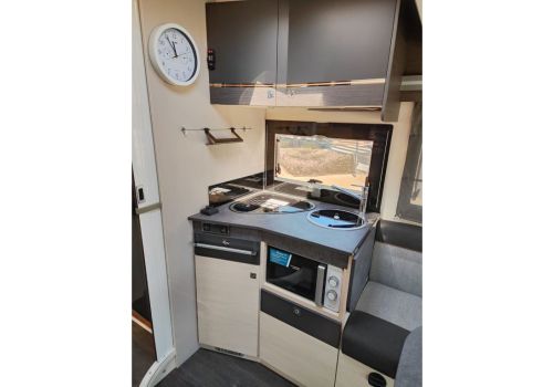 Low Profile Motorhome CHALLENGER 180 Premium en Sale Occasion