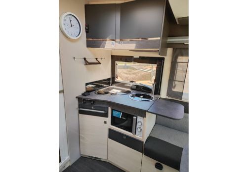 Low Profile Motorhome CHALLENGER 180 Premium en Sale Occasion