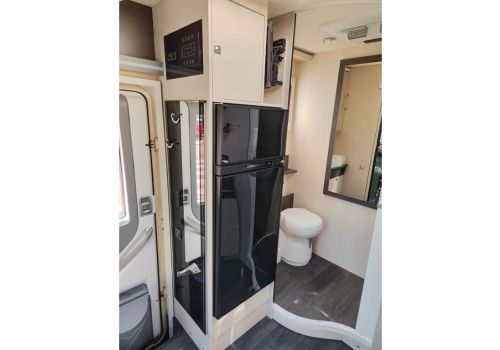 Low Profile Motorhome CHALLENGER 180 Premium en Sale Occasion