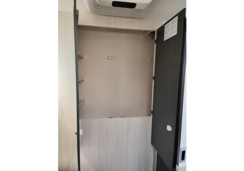 Low Profile Motorhome CHALLENGER 180 Premium en Sale Occasion