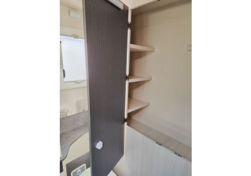 Low Profile Motorhome CHALLENGER 180 Premium en Sale Occasion