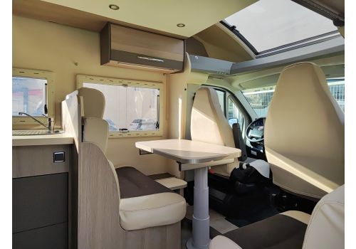 Low Profile Motorhome CHALLENGER Genesis 388 EB en Sale Occasion