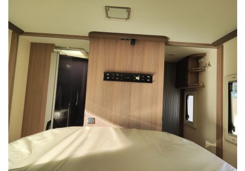 Low Profile Motorhome CHALLENGER Genesis 388 EB en Sale Occasion