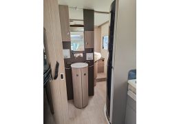 Low Profile Motorhome CHALLENGER Genesis 388 EB in Sale Occasion