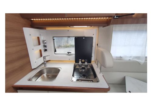 Low Profile Motorhome RAPIDO 606F Modelo 2024 en Sale Occasion