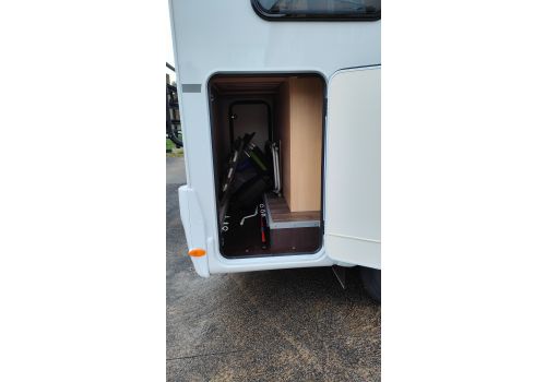 Low Profile Motorhome SUNLIGHT Sunlight V60 en Sale Occasion