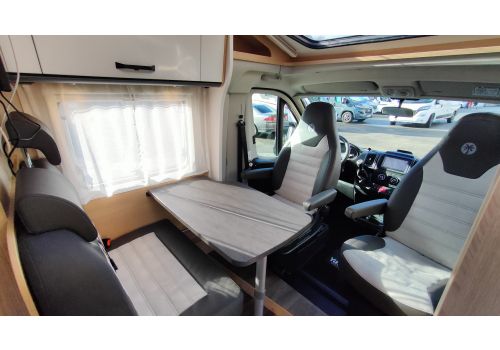 Low Profile Motorhome SUNLIGHT Sunlight V60 en Sale Occasion