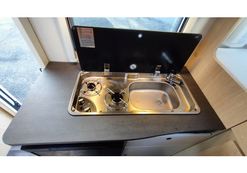 Low Profile Motorhome SUNLIGHT Sunlight V60 en Sale Occasion