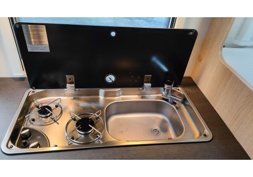Low Profile Motorhome SUNLIGHT Sunlight V60 en Sale Occasion